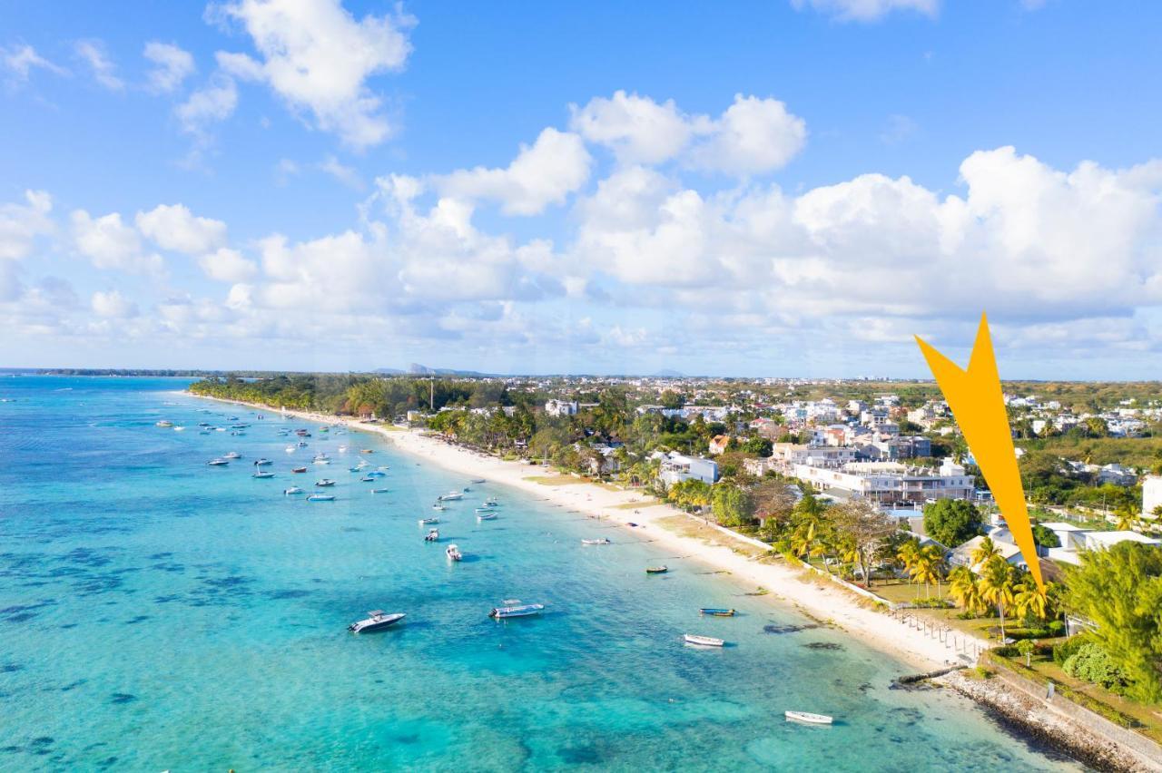 Caro'S Beachfront Trou aux Biches Exterior photo