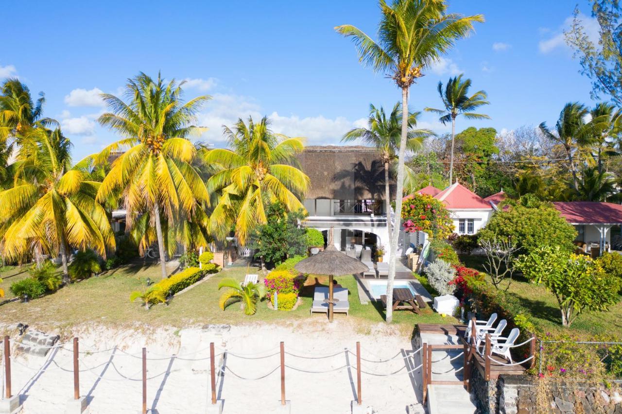 Caro'S Beachfront Trou aux Biches Exterior photo