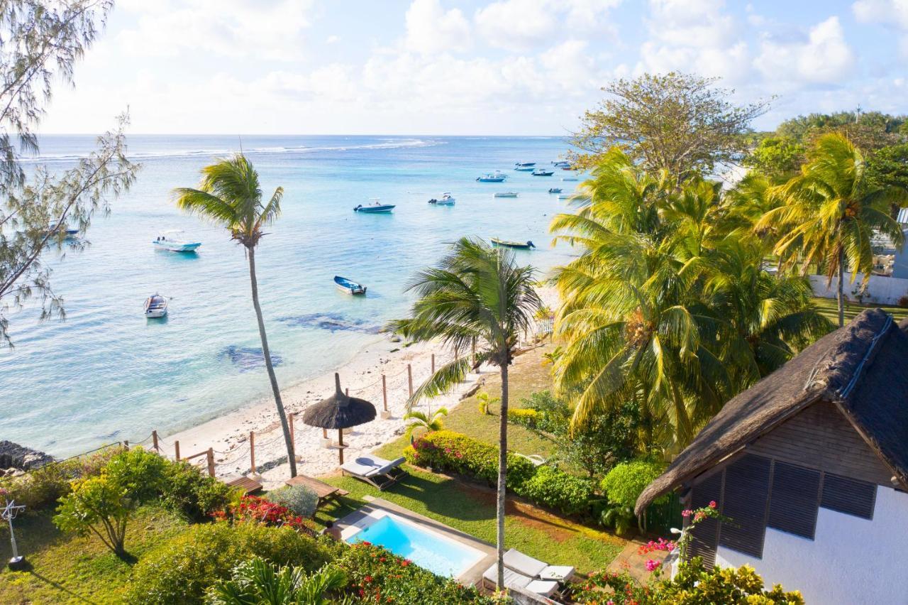 Caro'S Beachfront Trou aux Biches Exterior photo