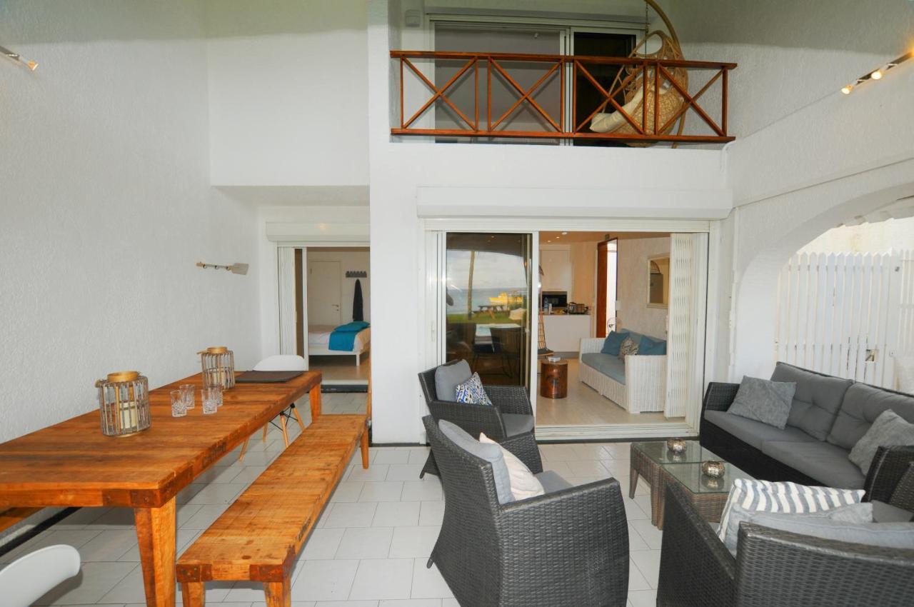 Caro'S Beachfront Trou aux Biches Exterior photo