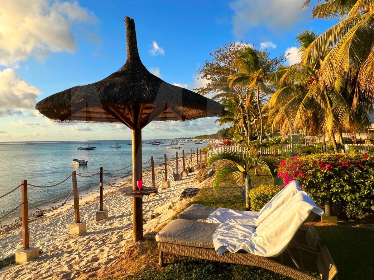 Caro'S Beachfront Trou aux Biches Exterior photo