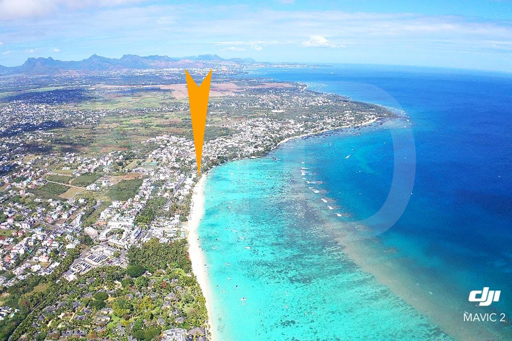 Caro'S Beachfront Trou aux Biches Exterior photo